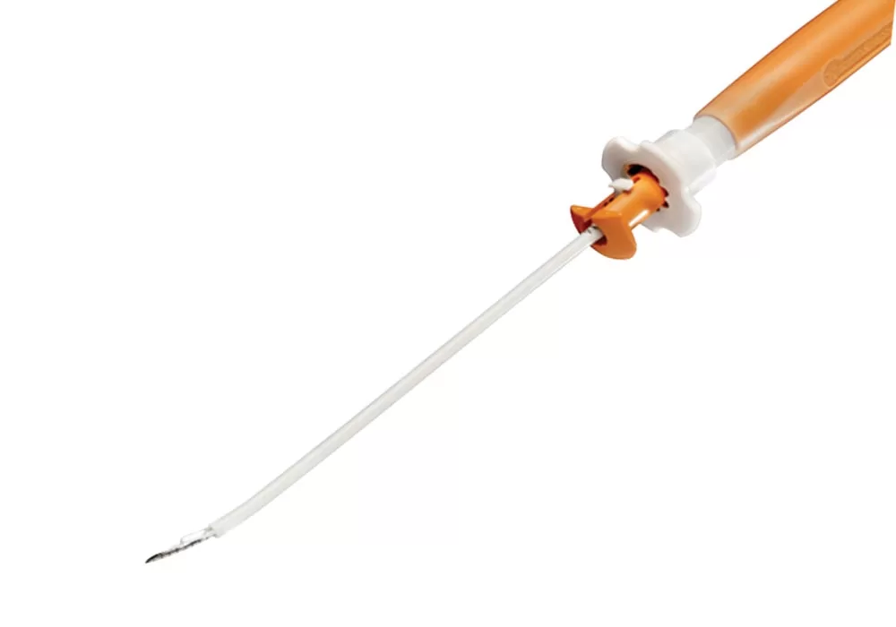 Smith & Nephew Fast Fix Kit, Contains; (1) Tfcc Fast-Fix Kit, (1) Fast-Fix 360 Curved Needle Delivery System, (1) Knot Pusher/Suture Cutter