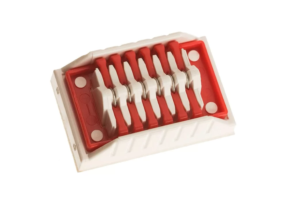 Teleflex Weck Horizon 6 Small Titanium Ligating Clips With Adhesive Backing (Red) ()